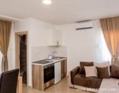 Belani apartmani, Luxury apartman, privatni smeštaj u mestu Igalo, Crna Gora - 101533508